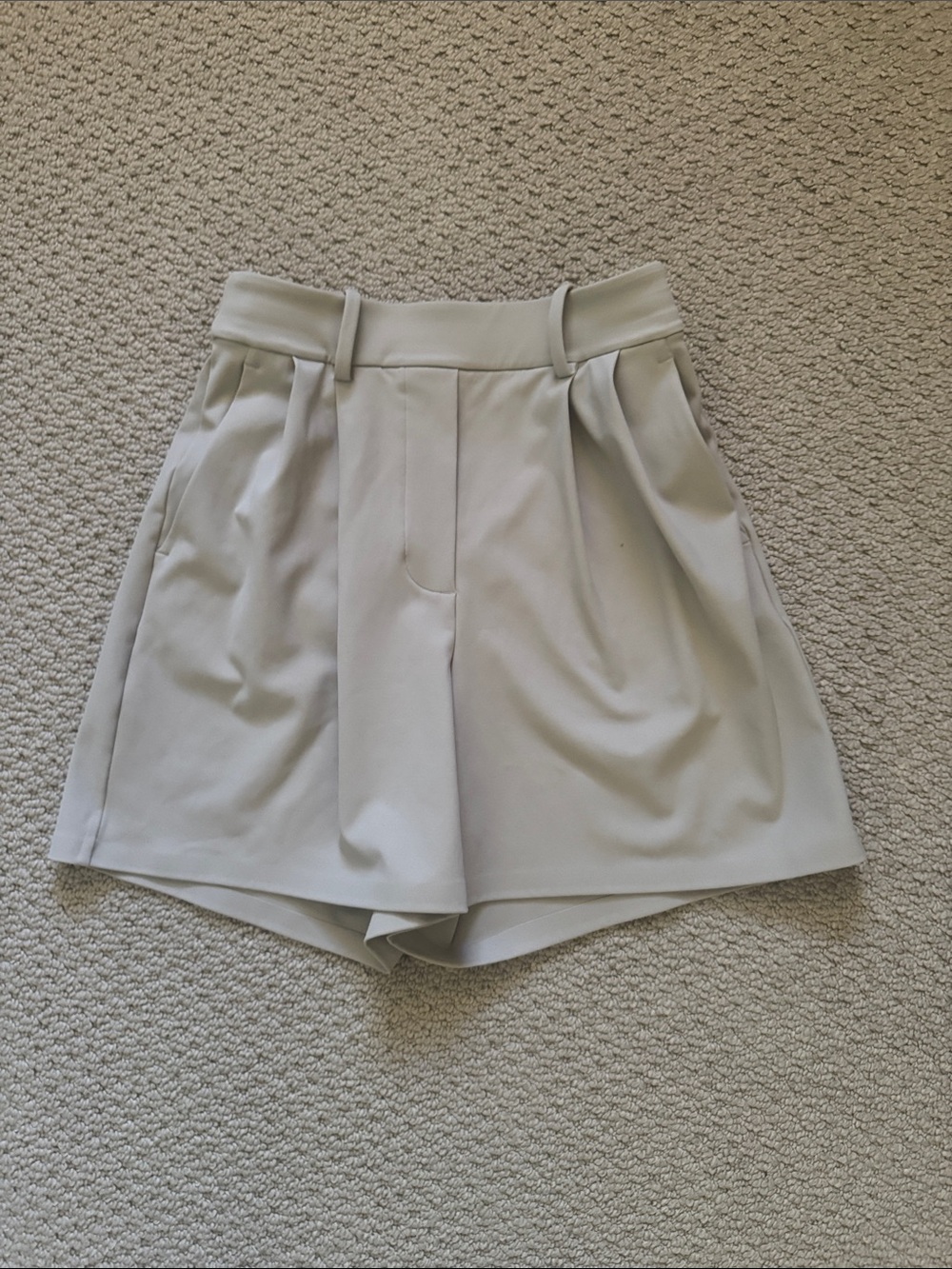Lululemon Daydrift trouser shorts
